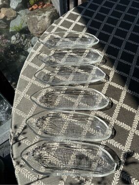 Six textured “corn on the cob” dishes by Javit